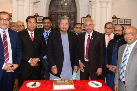 Honourable vice chancellor Prof. Dr. Muhammad Suelman Tahir paid a visit to GC University Lahore
