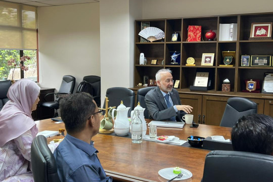 Vice Chancellor KFUEIT Visits Institute for Advanced Studies, Universiti Malaya