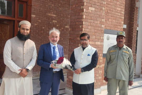 Worthy Vice Chancellor Prof. Ir. Dr. Amir Azam Khan Engages with KIT Community!